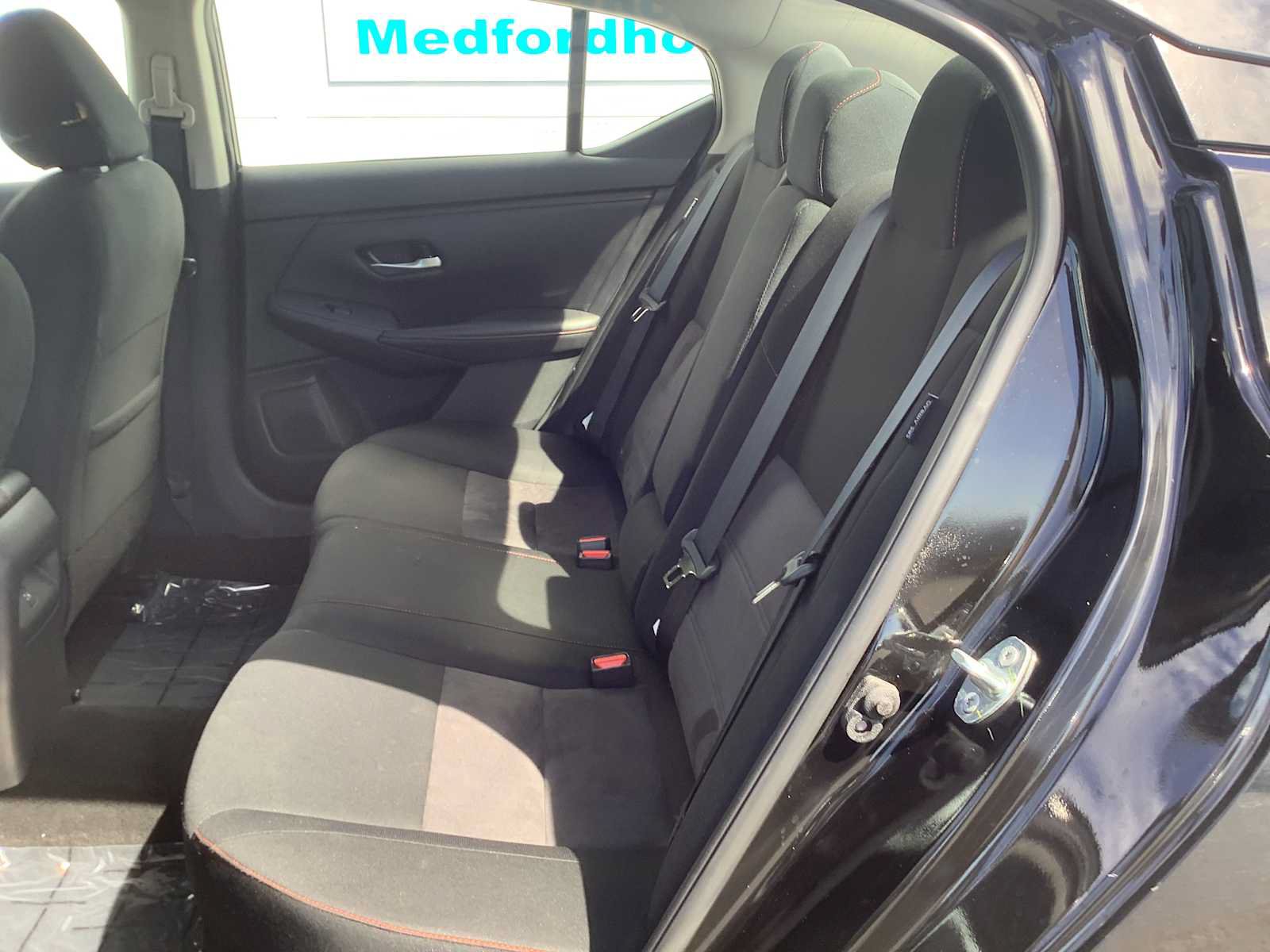 Used 2025 Nissan Sentra SR FWD image 13