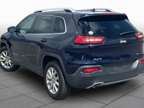 Used 2016 Jeep Cherokee Limited w/ Technology Group AWD/4WD image 12
