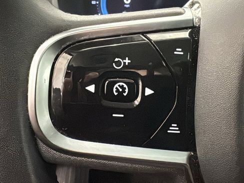 Certified 2023 Volvo XC90 B5 Core w/ Protection Package Premier image 13