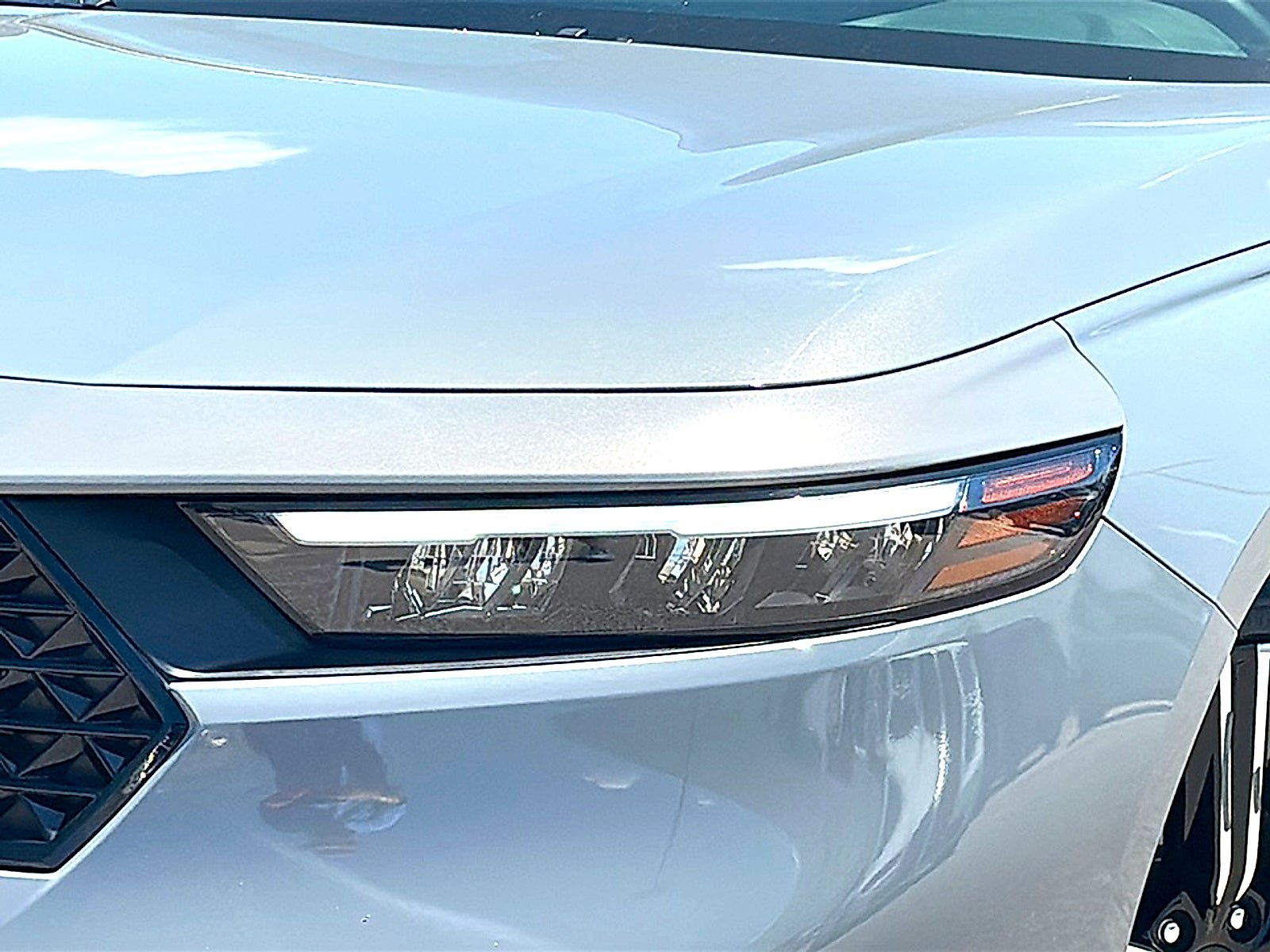 Used 2025 Honda Accord Sport image 4