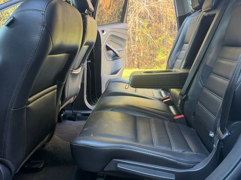 Used 2018 Ford Escape SEL image 12