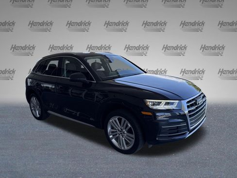 Used 2018 Audi Q5 2.0T Premium Plus w/ Premium Plus Package AWD/4WD image 2
