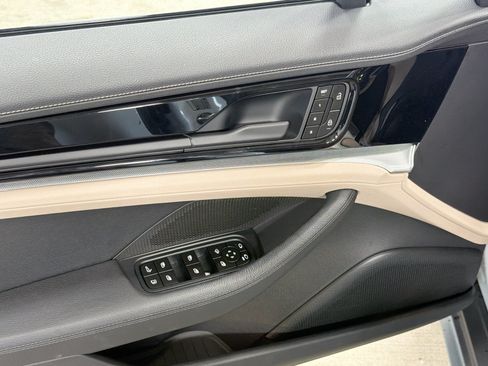 Used 2026 Porsche Panamera 4 AWD/4WD image 23
