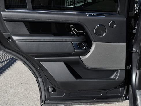 Used 2018 Land Rover Range Rover Long Wheelbase Supercharged image 23
