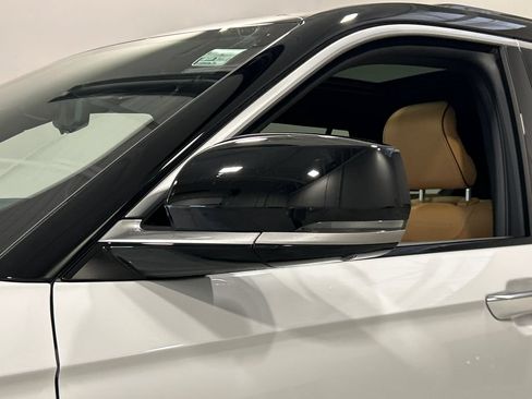Used 2025 Jeep Grand Cherokee L Summit AWD/4WD image 12
