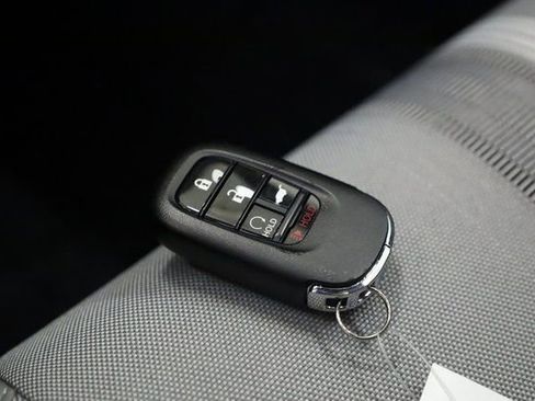 Used 2025 Honda Civic Sport image 32