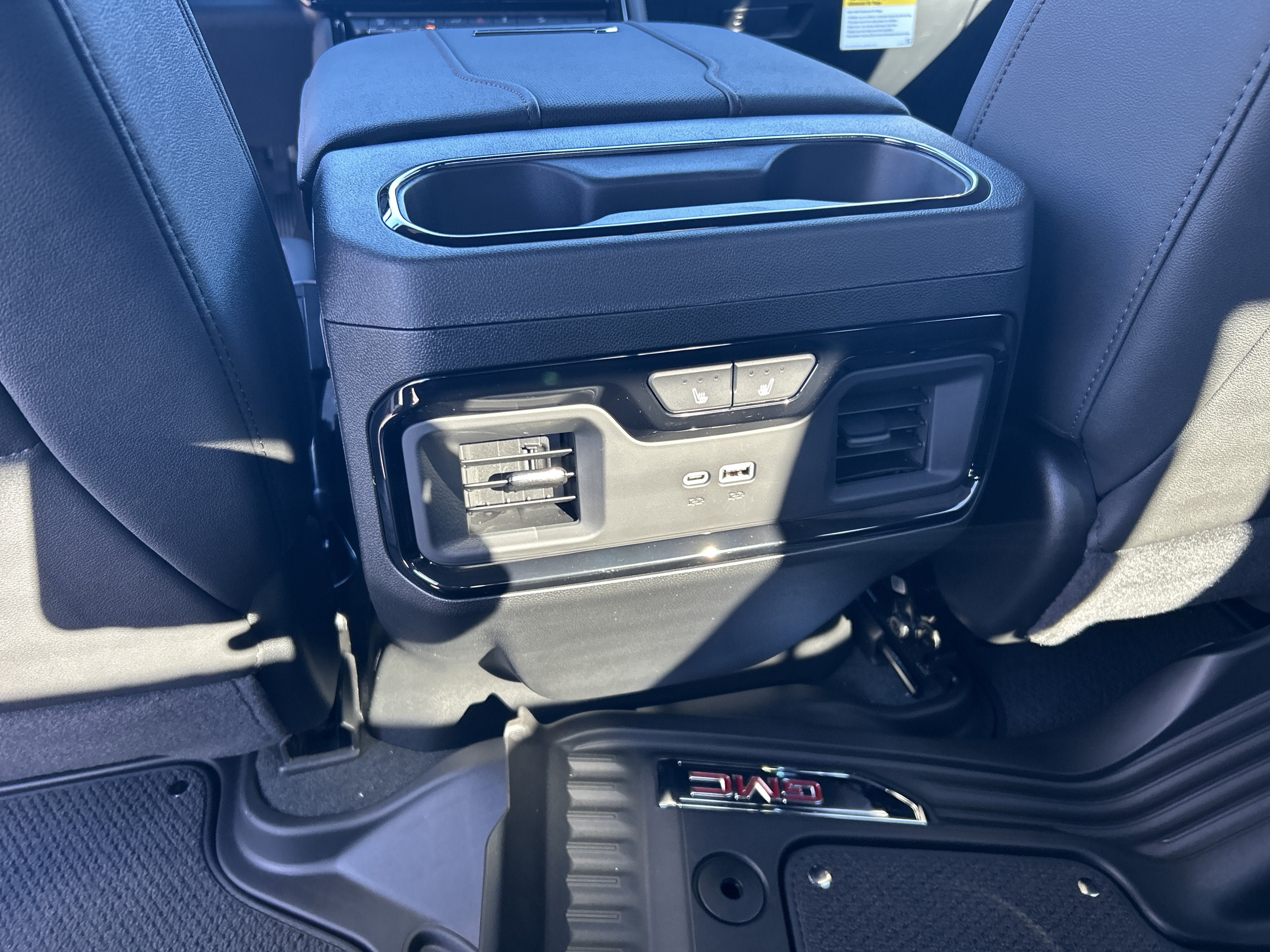 New 2026 GMC Sierra 3500 AT4 w/ AT4 Premium Plus Package AWD/4WD image 36