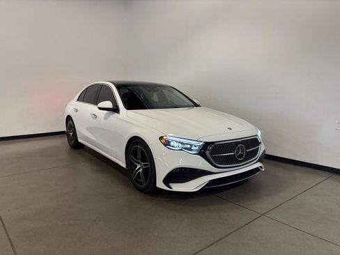 Used 2025 Mercedes-Benz E 350 4MATIC Sedan image 1