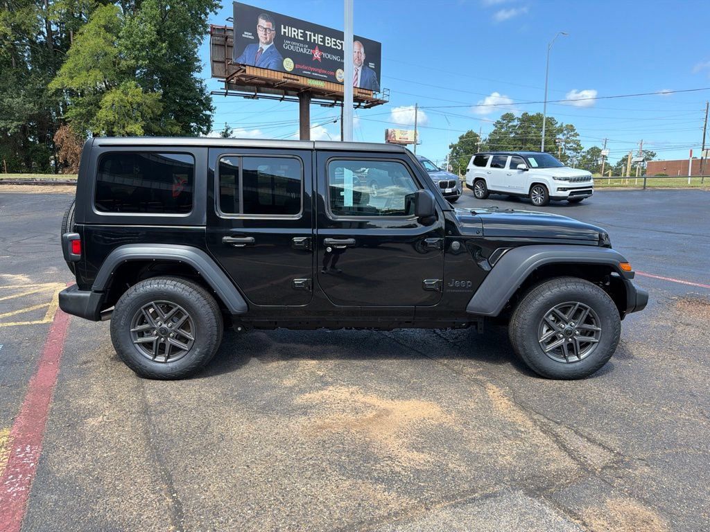 Used 2024 Jeep Wrangler Unlimited Sport AWD/4WD image 5