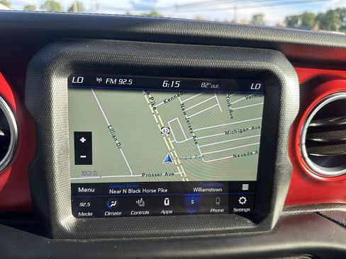 Used 2020 Jeep Gladiator Rubicon AWD/4WD image 14