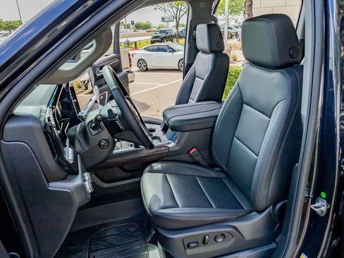 Used 2026 GMC Sierra 1500 SLT w/ SLT Premium Plus Package image 30