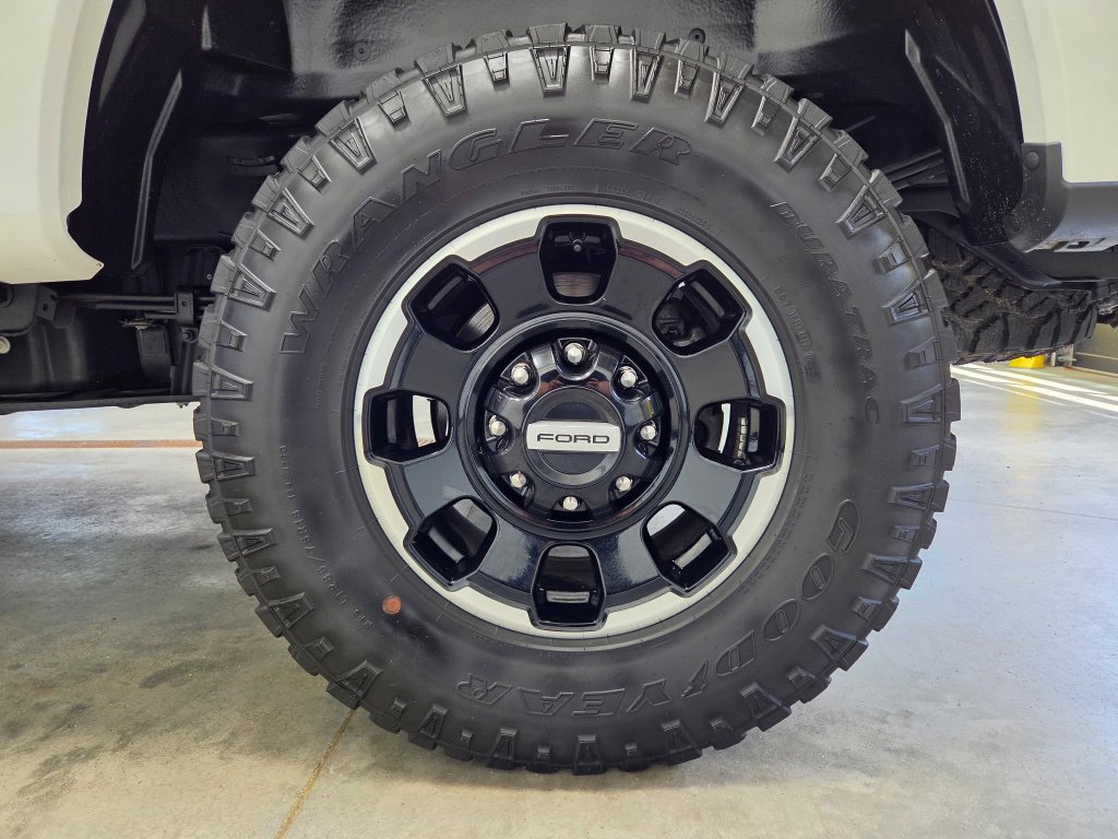 Used 2025 Ford F250 Platinum w/ Tremor Off-Road Package AWD/4WD image 14