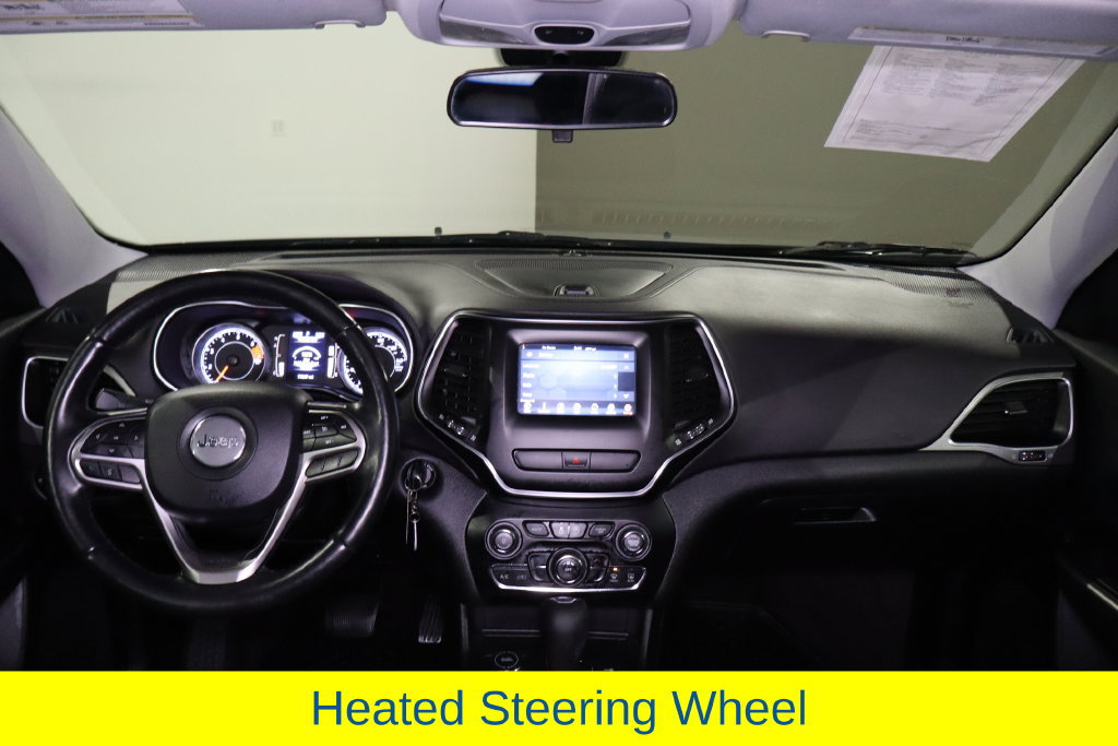 Used 2019 Jeep Cherokee Latitude w/ Cold Weather Group AWD/4WD image 18