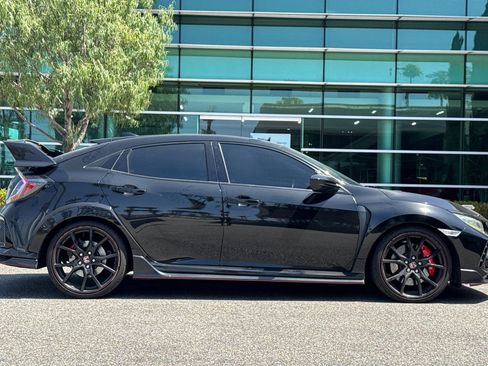 Used 2019 Honda Civic Type R image 4