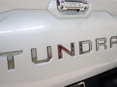 Used 2024 Toyota Tundra Capstone AWD/4WD image 13