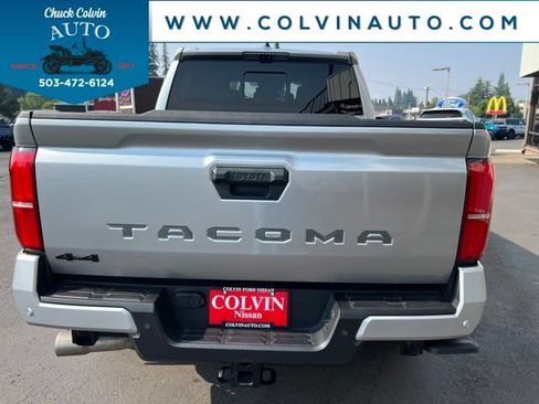 Used 2024 Toyota Tacoma TRD Off-Road w/ TRD Off Road Premium Package AWD/4WD image 28