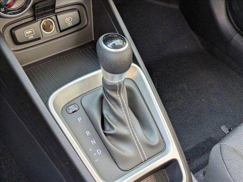 New 2026 Hyundai Venue SE image 16