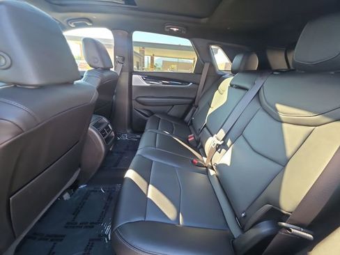 Certified 2025 Cadillac XT5 Premium Luxury image 26
