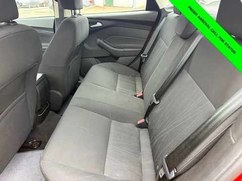 Used 2015 Ford Focus SE FWD image 18