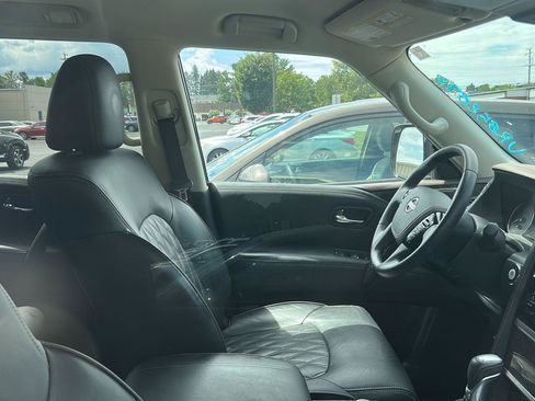 Used 2024 Nissan Armada Platinum w/ Captain's Chairs Package AWD/4WD image 7