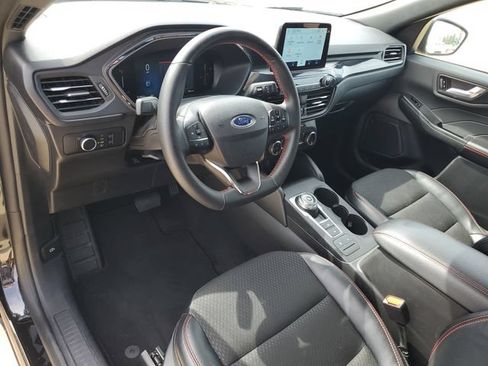 Used 2025 Ford Escape ST-Line AWD/4WD image 4