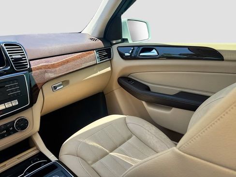 Used 2018 Mercedes-Benz GLE 350 image 24
