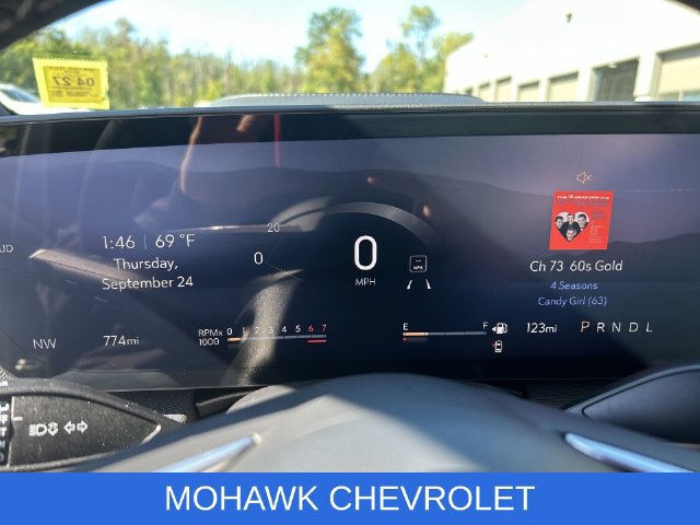 Used 2025 Buick Enclave Sport Touring w/ Power Package AWD/4WD image 11