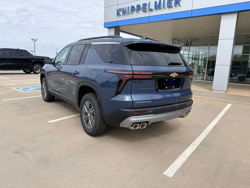 New 2026 Chevrolet Traverse LT FWD image 11