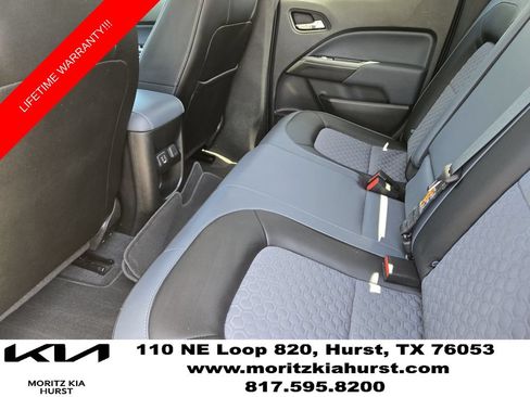 Used 2022 Chevrolet Colorado Z71 AWD/4WD image 29
