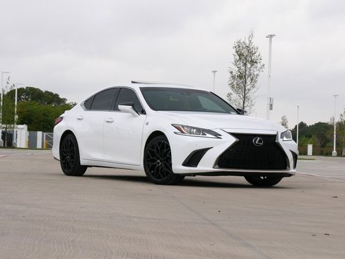 Used 2021 Lexus ES 350 F Sport w/ Protection Package (P3) FWD image 2