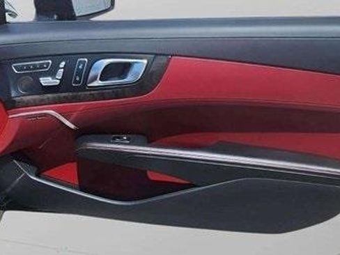 Used 2013 Mercedes-Benz SL 550 image 24