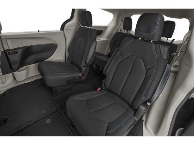 Certified 2022 Chrysler Pacifica Limited AWD/4WD image 13