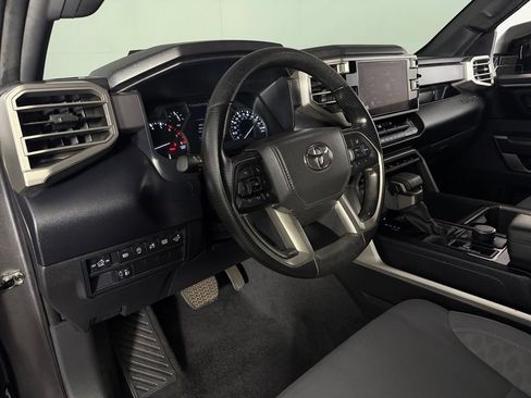 Used 2025 Toyota Tundra SR5 w/ SR5 Convenience Package AWD/4WD image 19