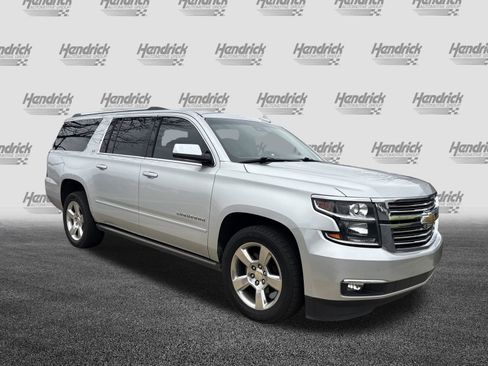 Used 2015 Chevrolet Suburban LTZ image 2