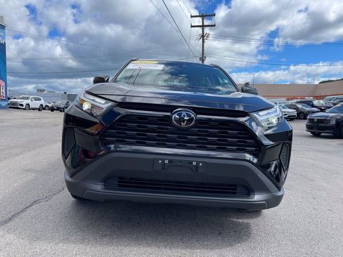 Certified 2025 Toyota RAV4 LE AWD/4WD image 5