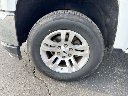 Used 2018 Chevrolet Silverado 1500 LT w/ All Star Edition image 10