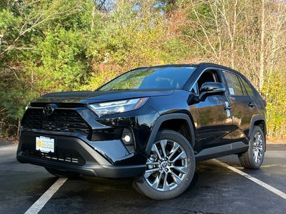 New 2025 Toyota RAV4 XLE Premium w/ Weather Package