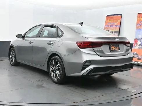 Used 2023 Kia Forte LXS FWD image 9