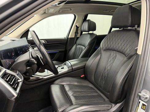 Used 2023 BMW X7 xDrive40i w/ Premium Package AWD/4WD image 10