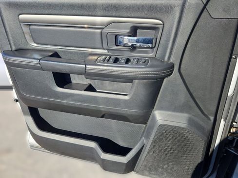 Used 2015 RAM 1500 Sport image 19