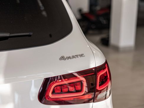 Used 2022 Mercedes-Benz GLC 300 GLC 300 image 16