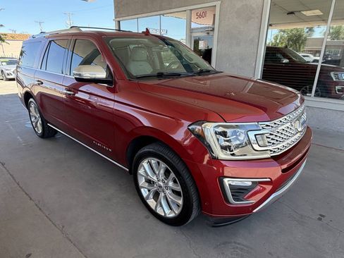 Used 2019 Ford Expedition Max Platinum RWD image 2