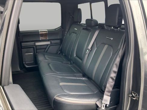 Used 2016 Ford F150 Platinum w/ Equipment Group 701A Luxury AWD/4WD image 20