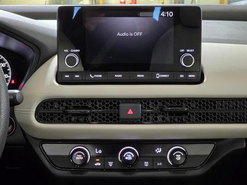 Used 2023 Honda HR-V LX image 28