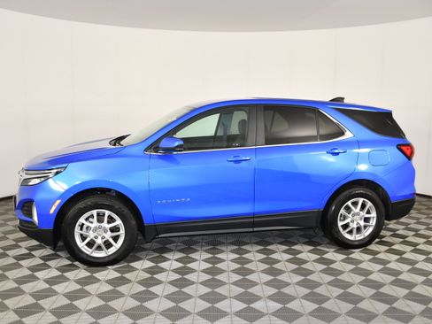 Used 2024 Chevrolet Equinox LT w/ LPO, Floor Liner Package AWD/4WD image 8