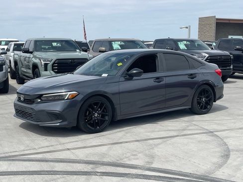 Used 2022 Honda Civic Sport image 4