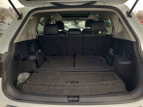 Used 2019 Volkswagen Tiguan SE image 27