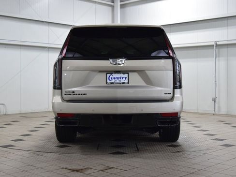 Used 2024 Cadillac Escalade ESV Sport Platinum w/ LPO, ONYX Package image 7