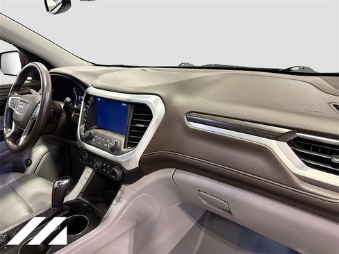 Used 2017 GMC Acadia SLT image 34