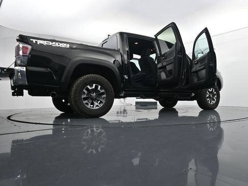 Used 2023 Toyota Tacoma TRD Off-Road AWD/4WD image 42